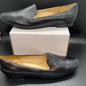 Naturalizer Leather Flats